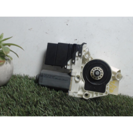 Moteur leve vitre arriere gauche VOLKSWAGEN GOLF 4 d’occasion