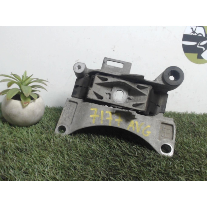 Support moteur gauche RENAULT GRAND SCENIC 3 PHASE 1 d’occasion