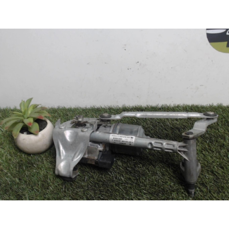 Moteur essuie glace avant droit SEAT TOLEDO 3 d’occasion
