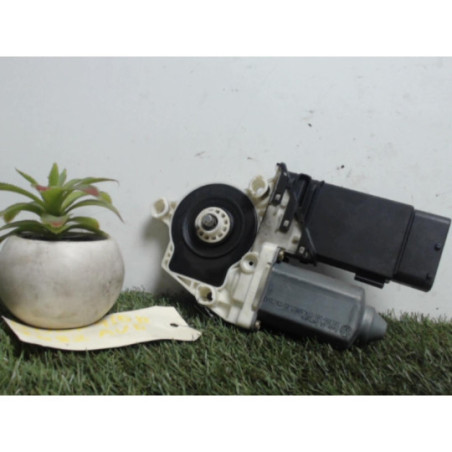 Moteur leve vitre avant droit VOLKSWAGEN GOLF 4 d’occasion
