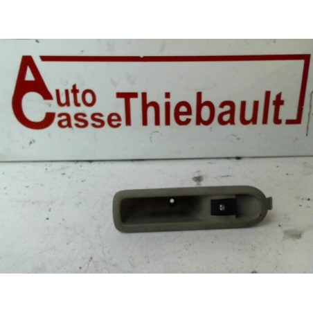 Interrupteur de leve vitre arriere droit RENAULT SCENIC II PHASE 1 d’occasion