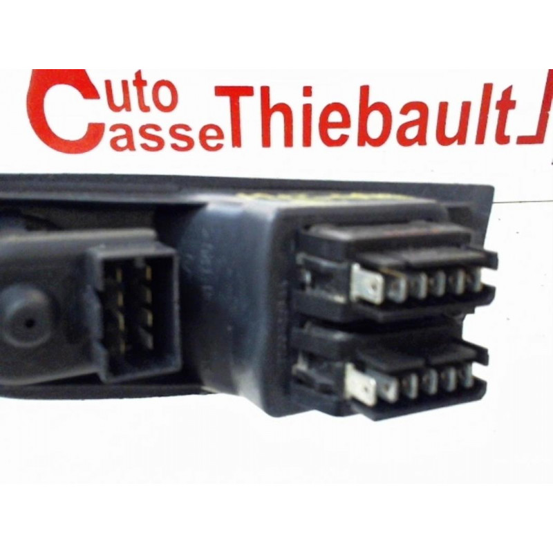 Interrupteur de leve vitre avant gauche RENAULT MEGANE I PHASE 1 d’occasion