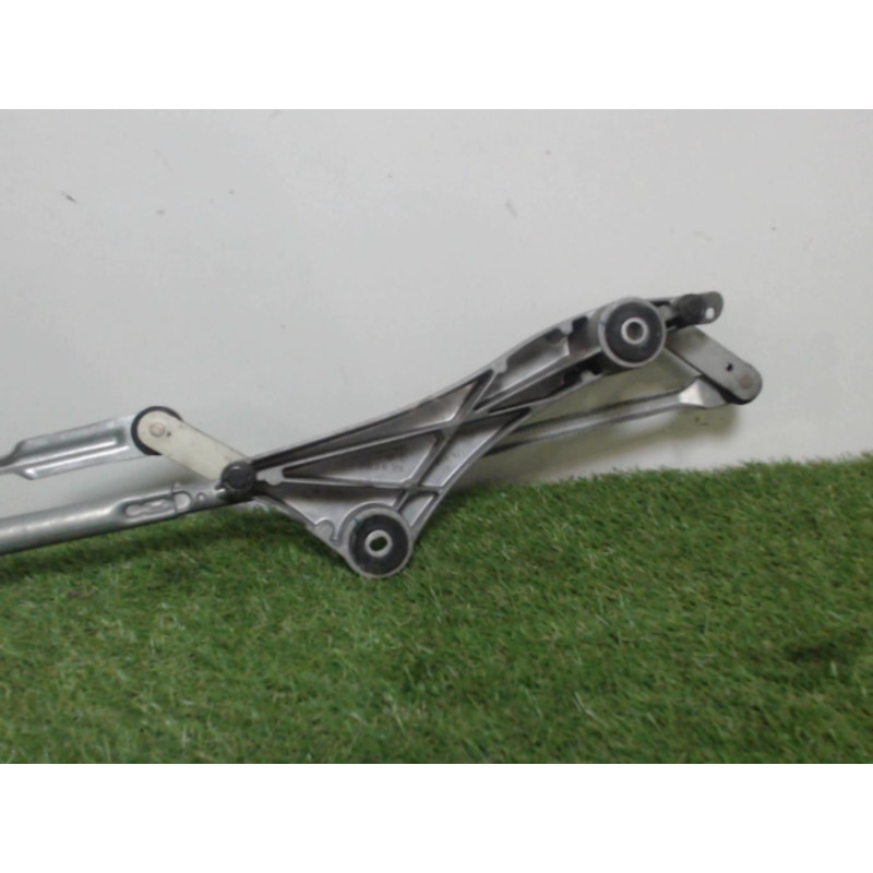 Moteur essuie glace avant MERCEDES CLASSE A 169 PHASE 1 d’occasion