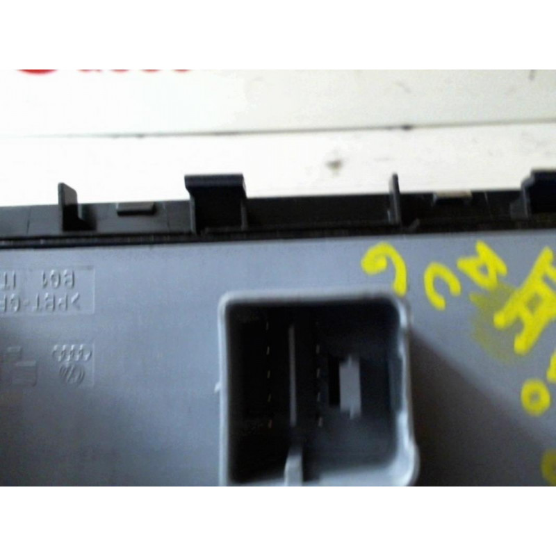 Interrupteur de leve vitre avant gauche SEAT TOLEDO III d’occasion
