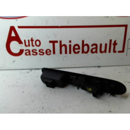 Interrupteur de leve vitre avant droit PEUGEOT 307 PHASE 1 d’occasion