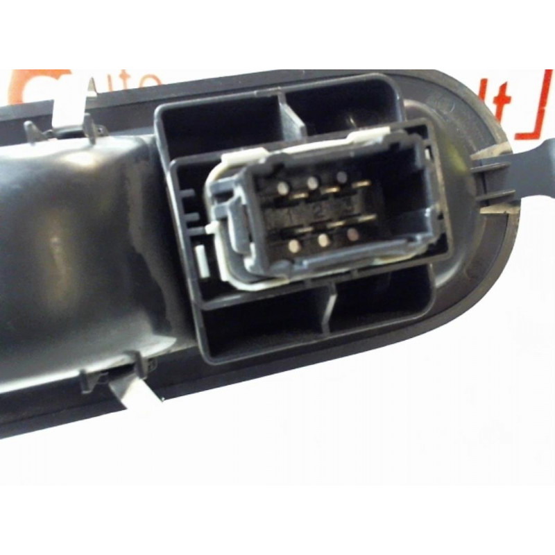 Interrupteur de leve vitre avant droit RENAULT CLIO III PHASE 2 d’occasion