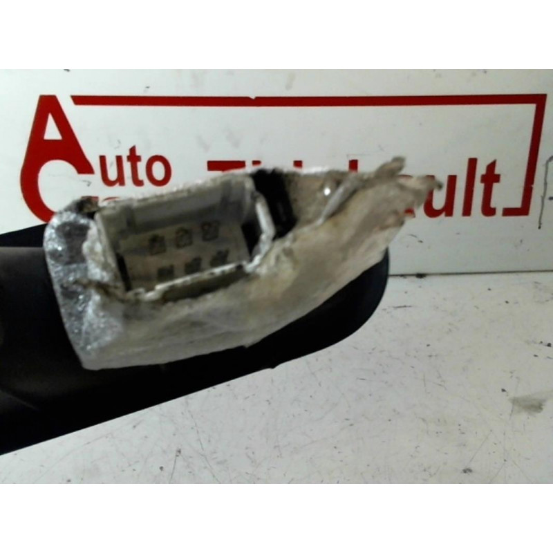 Interrupteur de leve vitre arriere droit RENAULT SCENIC II PHASE 1 d’occasion