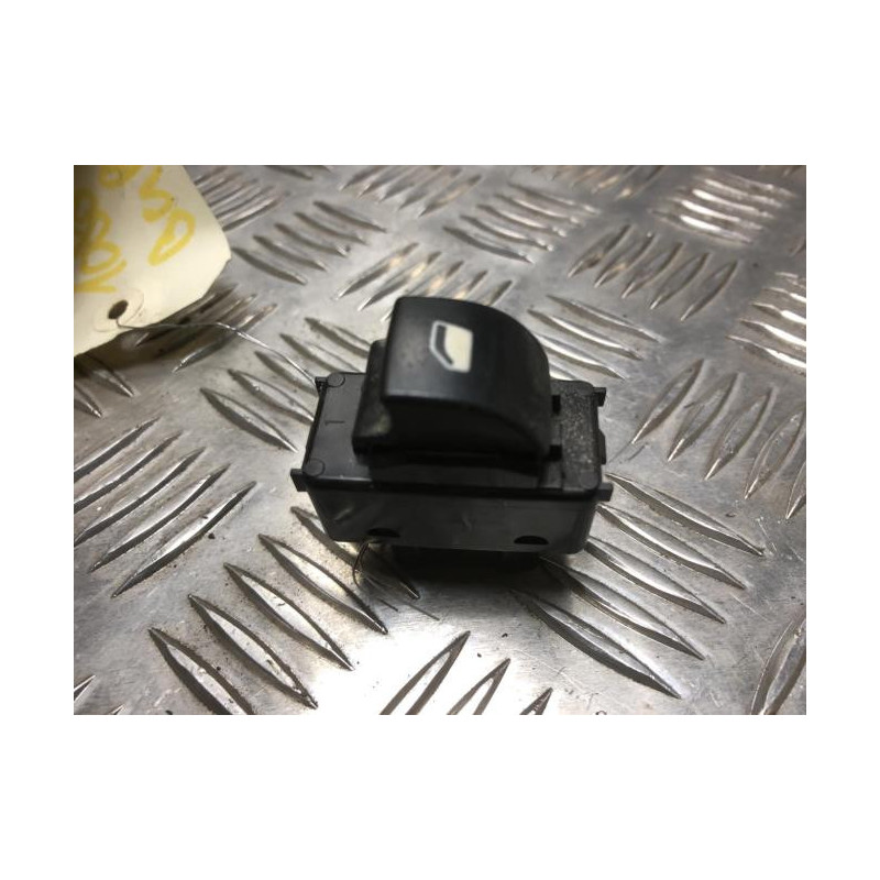 Interrupteur de leve vitre avant droit CITROEN BERLINGO 2 PHASE 3 d’occasion