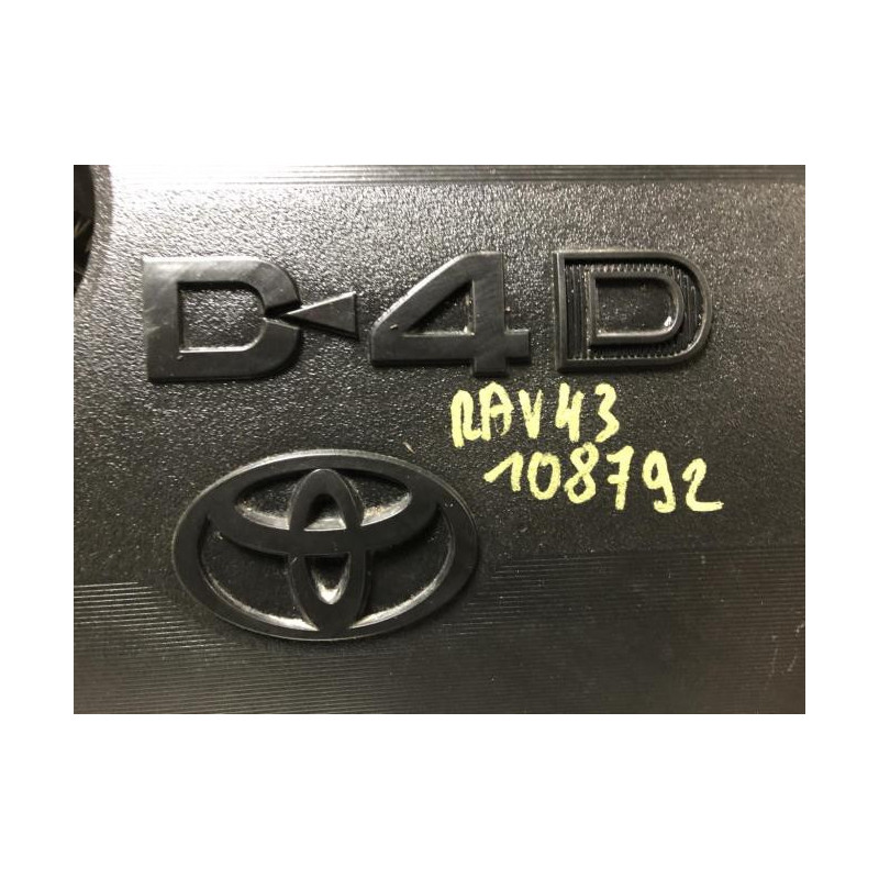 Cache moteur  TOYOTA RAV4 3 PHASE 2 d’occasion