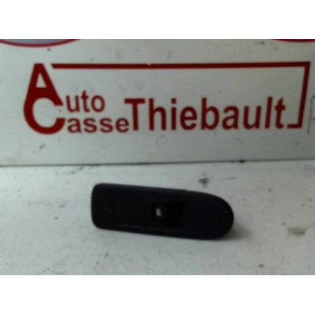 Interrupteur de leve vitre avant droit CITROEN C3 II PHASE 2 d’occasion