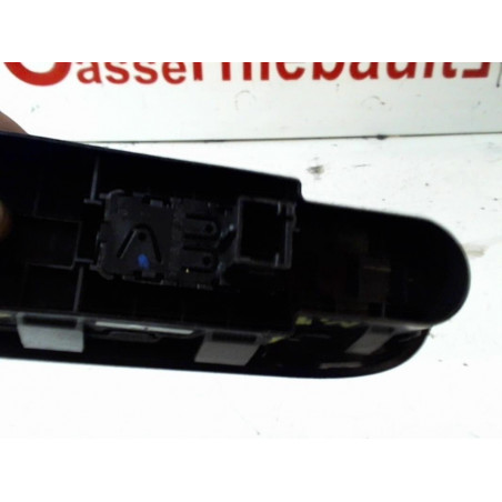 Interrupteur de leve vitre avant droit CITROEN C3 II PHASE 2 d’occasion