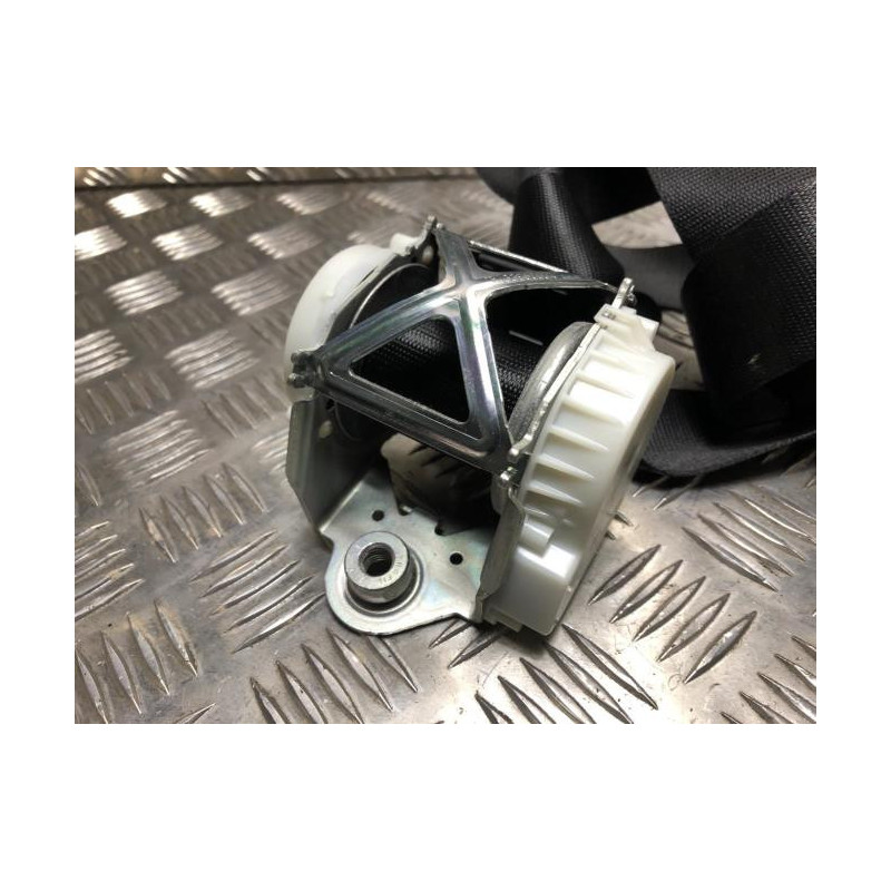 Ceinture avant gauche BMW SERIE 1 F21 PHASE 2 d’occasion