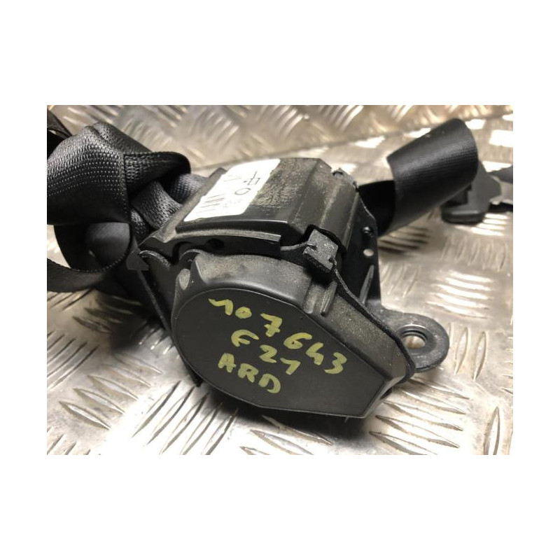 Ceinture arriere droit BMW SERIE 1 F21 PHASE 2 d’occasion