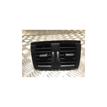 Aerateur tableau de bord BMW SERIE 1 F21 PHASE 2 d’occasion