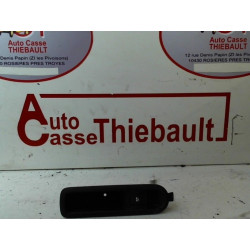 Interrupteur de leve vitre arriere gauche RENAULT SCENIC II PHASE 1 d’occasion
