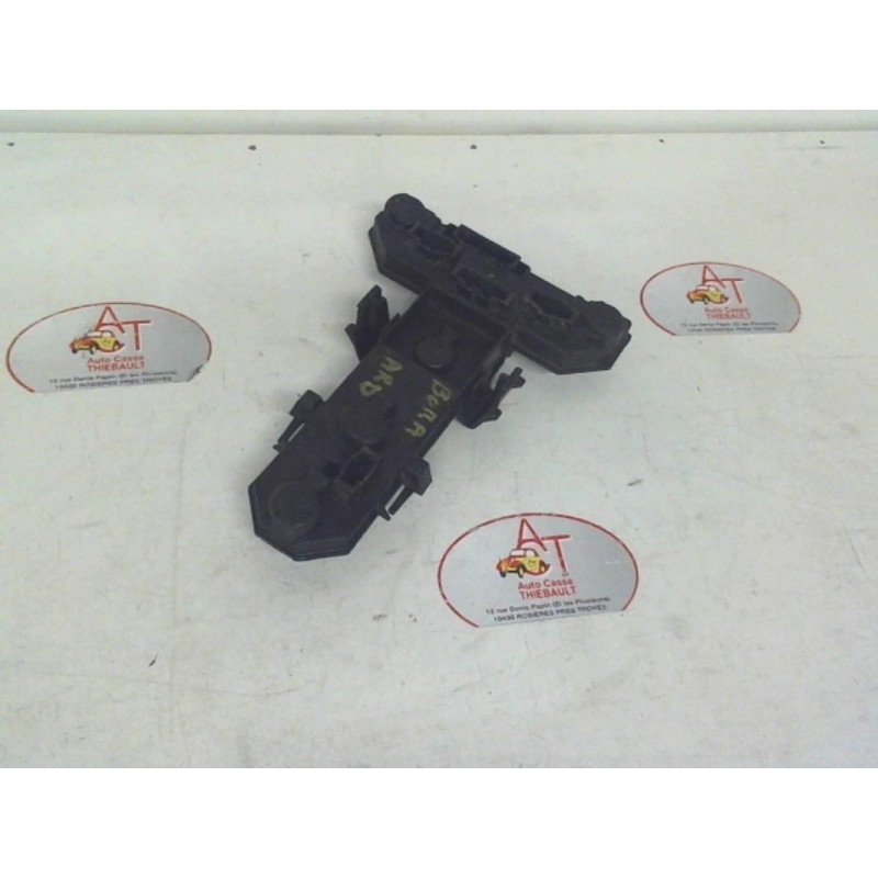 Platine feu arriere droit VOLKSWAGEN BORA 4P (1J2) 1.6 d’occasion