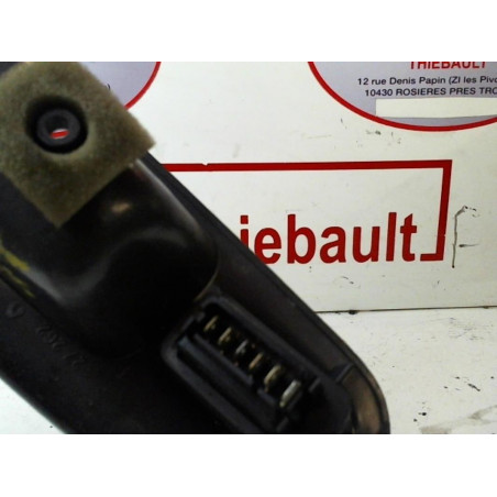 Interrupteur de leve vitre avant droit RENAULT SCENIC I PHASE 2 d’occasion