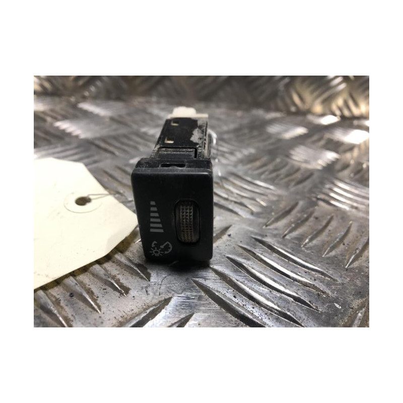 Bouton/Interrupteur TOYOTA RAV4 3 PHASE 2 d’occasion