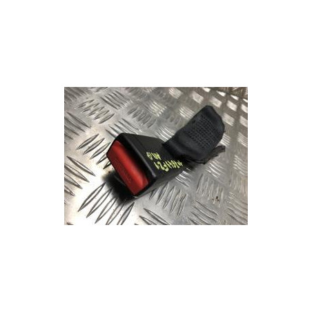 Attache ceinture arriere gauche BMW SERIE 1 F21 PHASE 2 d’occasion