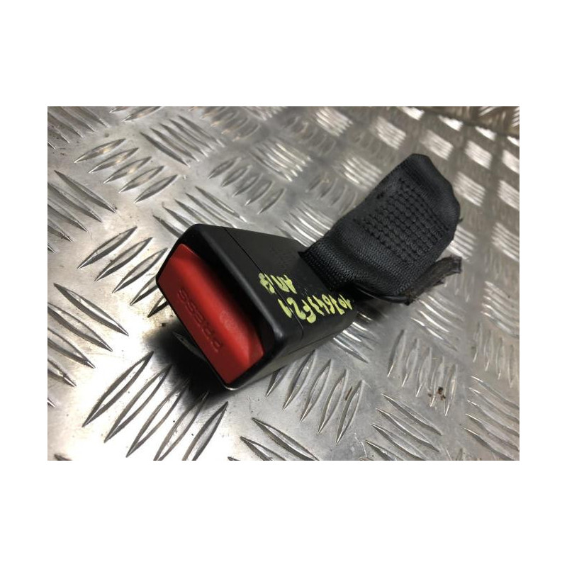 Attache ceinture arriere gauche BMW SERIE 1 F21 PHASE 2 d’occasion