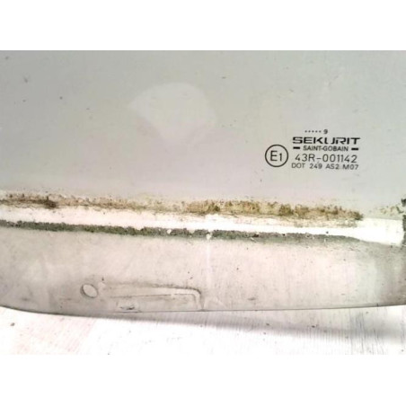 Vitre avant droit CITROEN BERLINGO 1 PHASE 1 d’occasion
