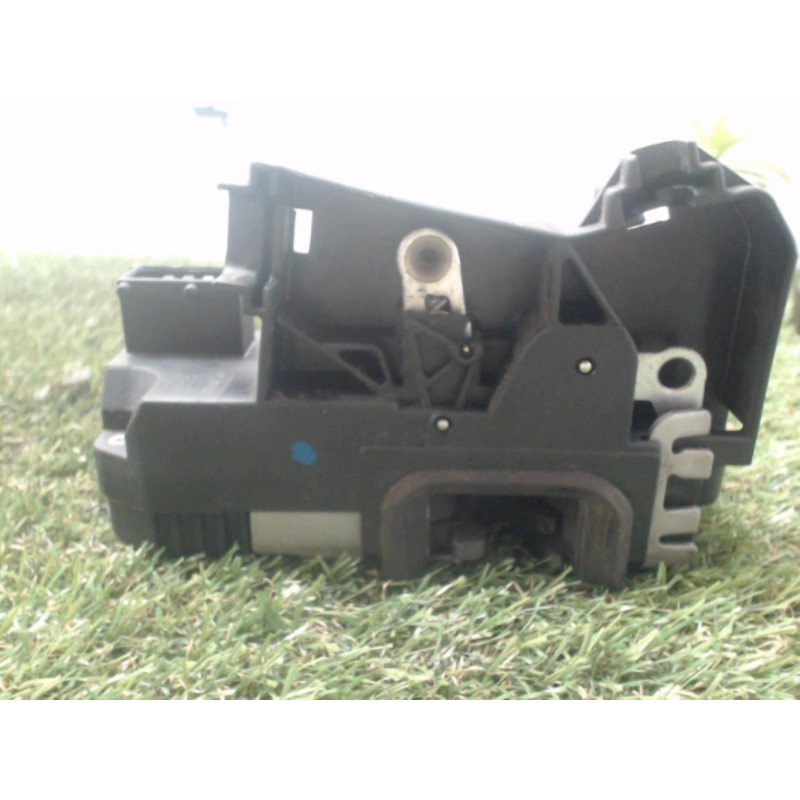 Serrure de hayon OPEL CORSA C PHASE 2 d’occasion