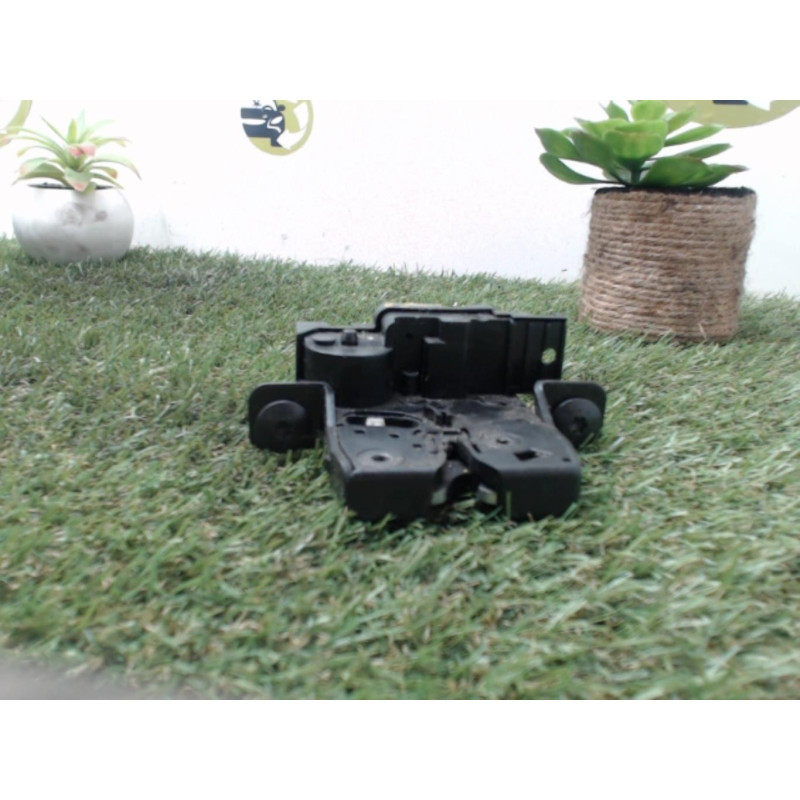 Serrure de hayon RENAULT  d’occasion