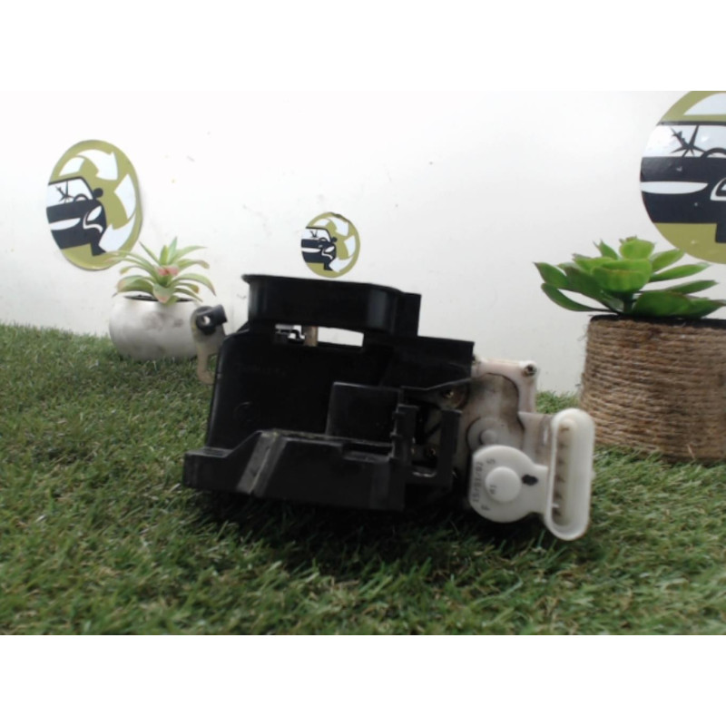 Serrure arriere gauche FIAT PALIO d’occasion