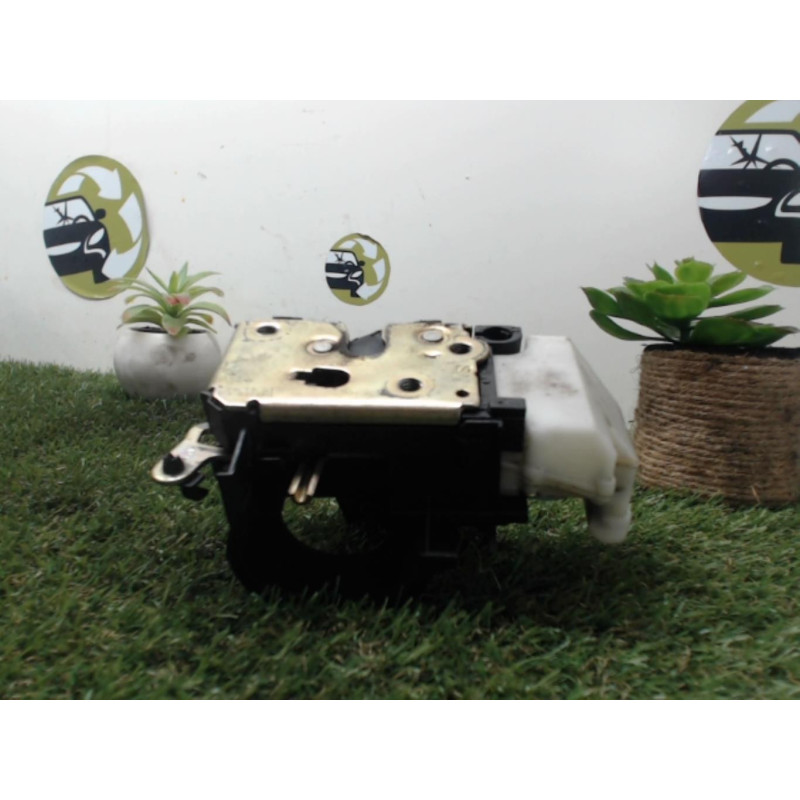 Serrure arriere gauche FIAT PALIO d’occasion