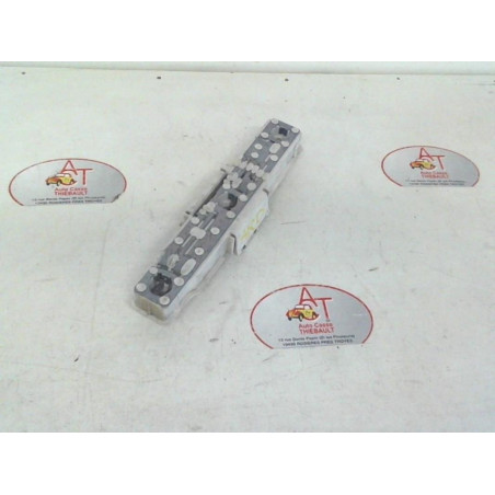 Platine feu arriere droit RENAULT EXPRESS FOURGON PHASE 1 d’occasion