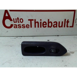 Interrupteur de leve vitre arriere droit RENAULT ESPACE III d’occasion