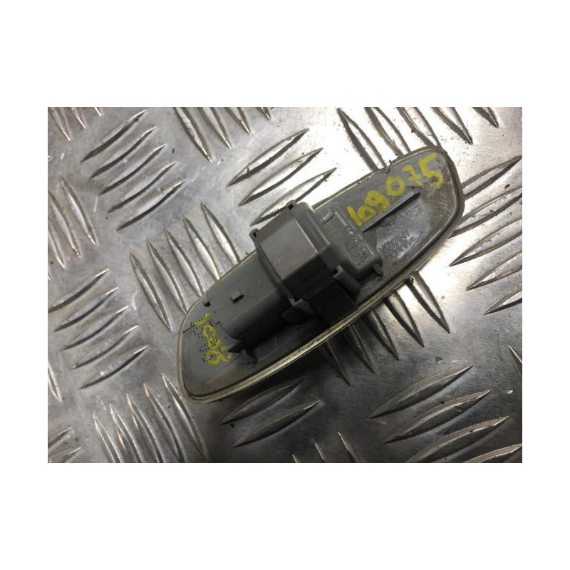 Repetiteur clignotant avant gauche (Feux) PEUGEOT 3008 1 PHASE 1 d’occasion