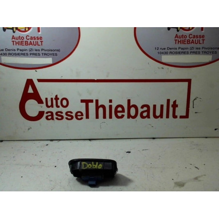 Interrupteur de leve vitre avant droit FIAT DOBLO d’occasion