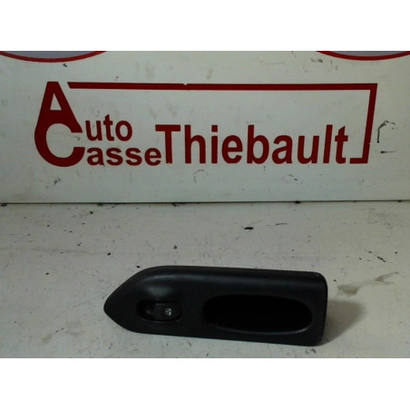 Interrupteur de leve vitre avant droit RENAULT LAGUNA I PHASE 2 d’occasion