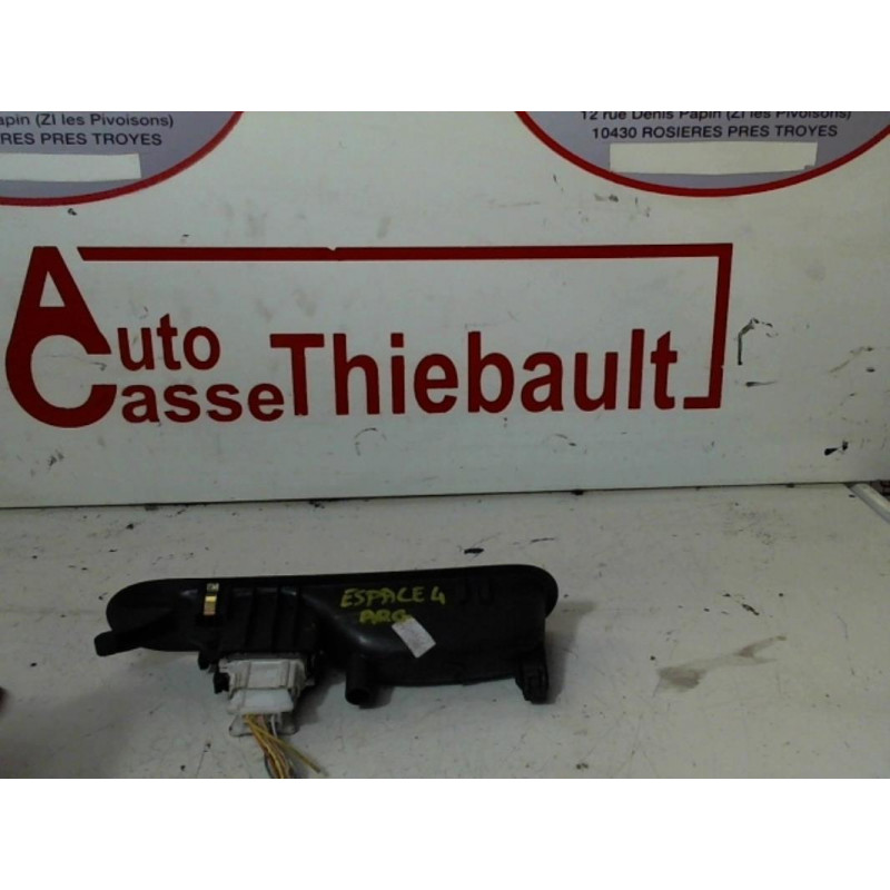 Interrupteur de leve vitre arriere droit RENAULT ESPACE IV PHASE 1 d’occasion