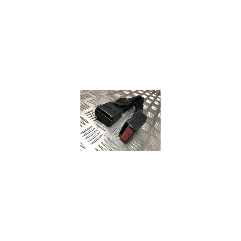 Attache ceinture arriere gauche DACIA DUSTER 1 PHASE 2 d’occasion