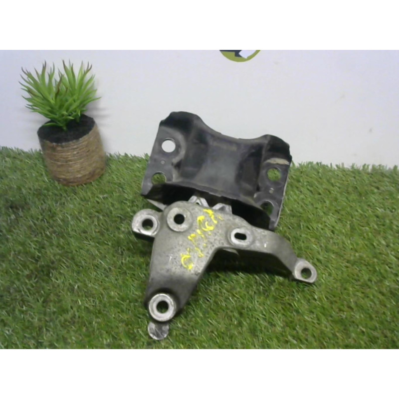 Support moteur RENAULT  d’occasion