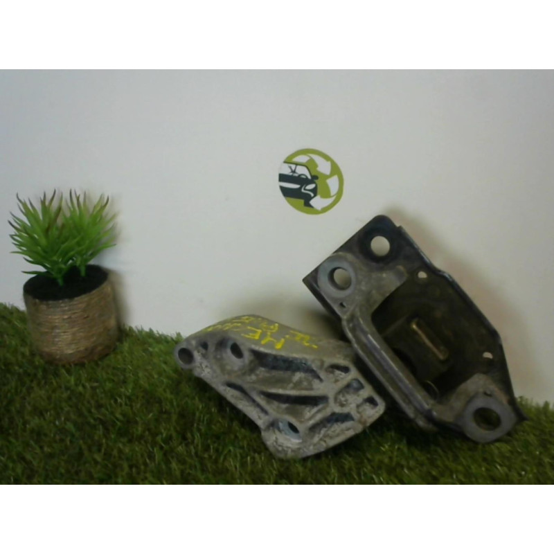 Support moteur RENAULT MEGANE 1 PHASE 1 d’occasion