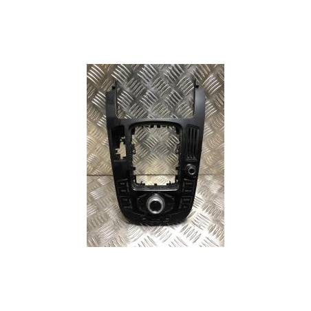 Commande autoradio AUDI A5 1 SPORTBACK S5 PHASE 1 d’occasion