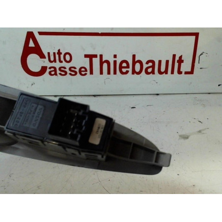 Interrupteur de leve vitre avant droit VOLVO S40 (MS) BERLINE 1.9 d’occasion