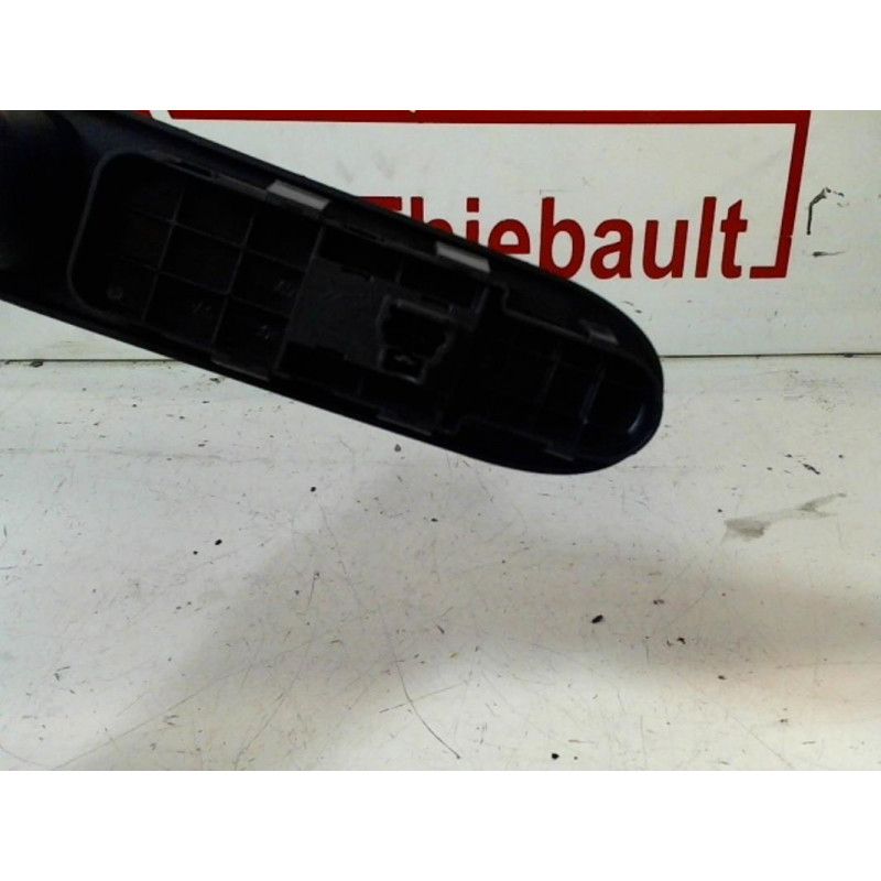 Interrupteur de leve vitre avant droit PEUGEOT 307 PHASE 1 d’occasion