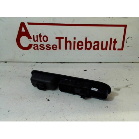Interrupteur de leve vitre avant droit PEUGEOT 307 PHASE 1 d’occasion