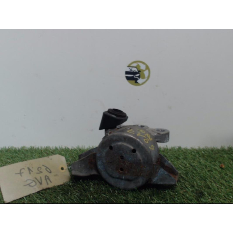 Support moteur gauche FIAT GRANDE PUNTO d’occasion