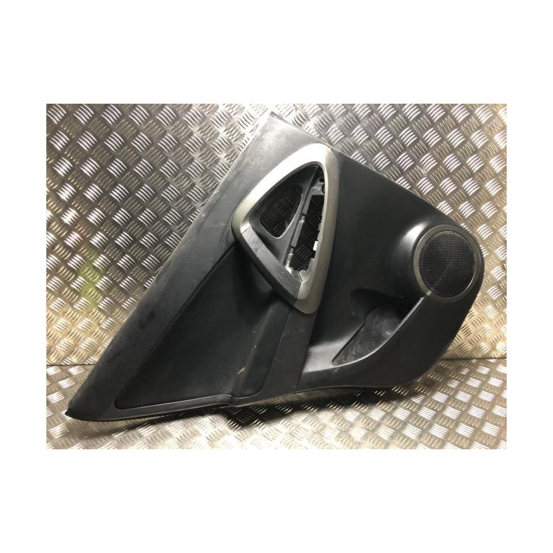 Panneau de porte arriere gauche TOYOTA RAV4 3 PHASE 2 d’occasion