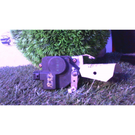 Fermeture centralisee arriere gauche HYUNDAI SANTA FE 1 d’occasion