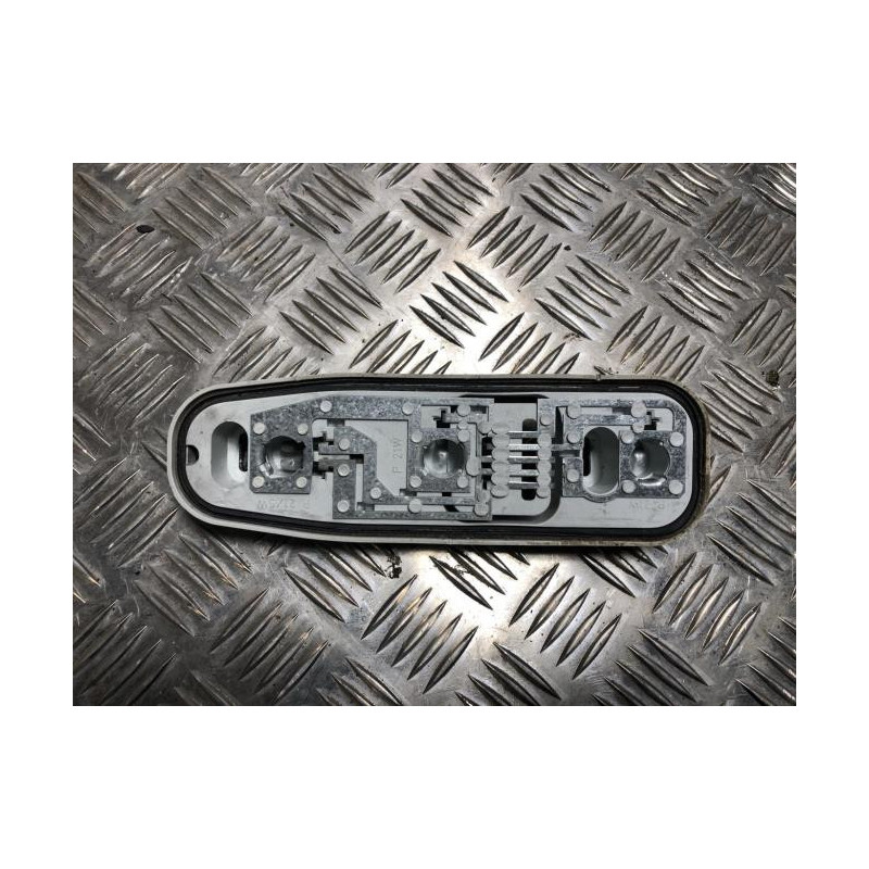 Platine feu arriere gauche RENAULT TWINGO 1 PHASE 3 d’occasion