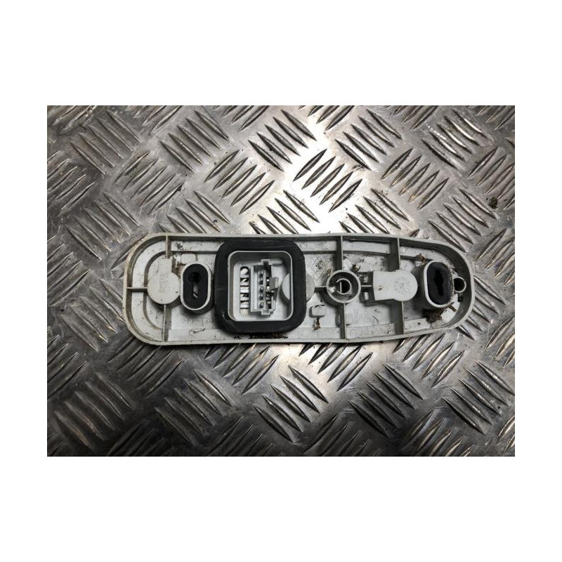 Platine feu arriere gauche RENAULT TWINGO 1 PHASE 3 d’occasion