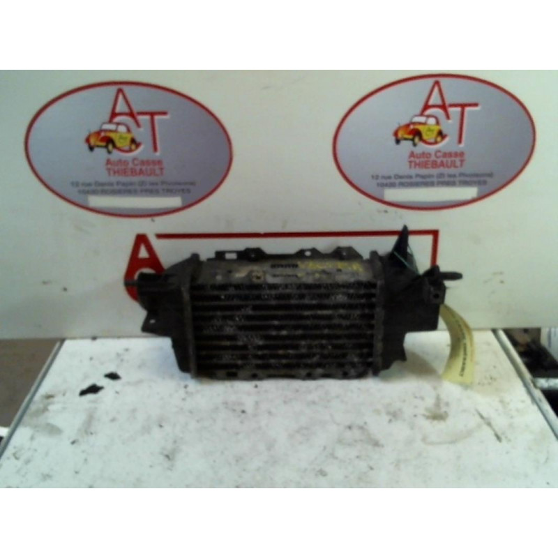 Echangeur air (Intercooler) OPEL VECTRA (A) d’occasion