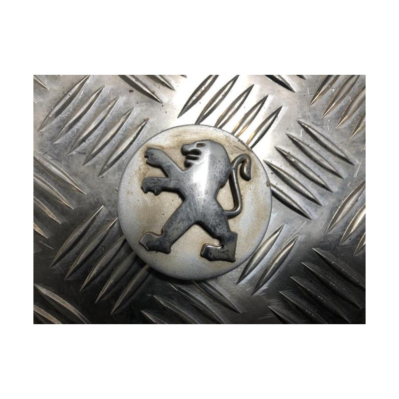 Enjoliveur PEUGEOT  d’occasion