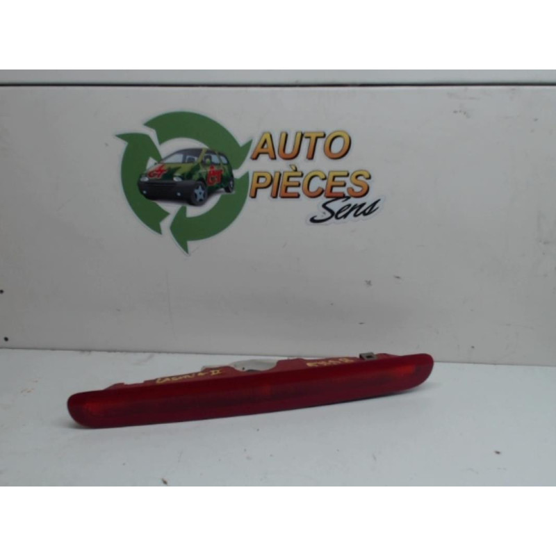 Feu arriere stop central RENAULT LAGUNA 2 PHASE 1 d’occasion